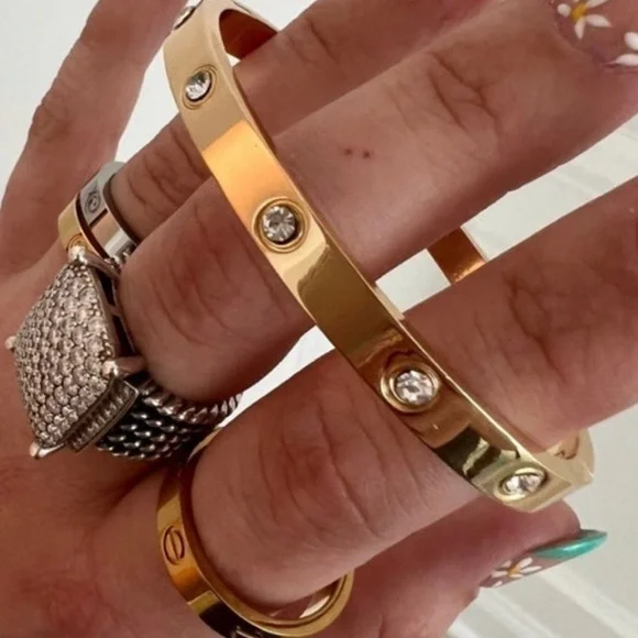 New! 18K Gold EP Solid Hinged Bangle Bracelet High Shine Gold Finish with stones - Picture 2 of 11